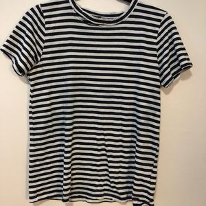 Trendy tee